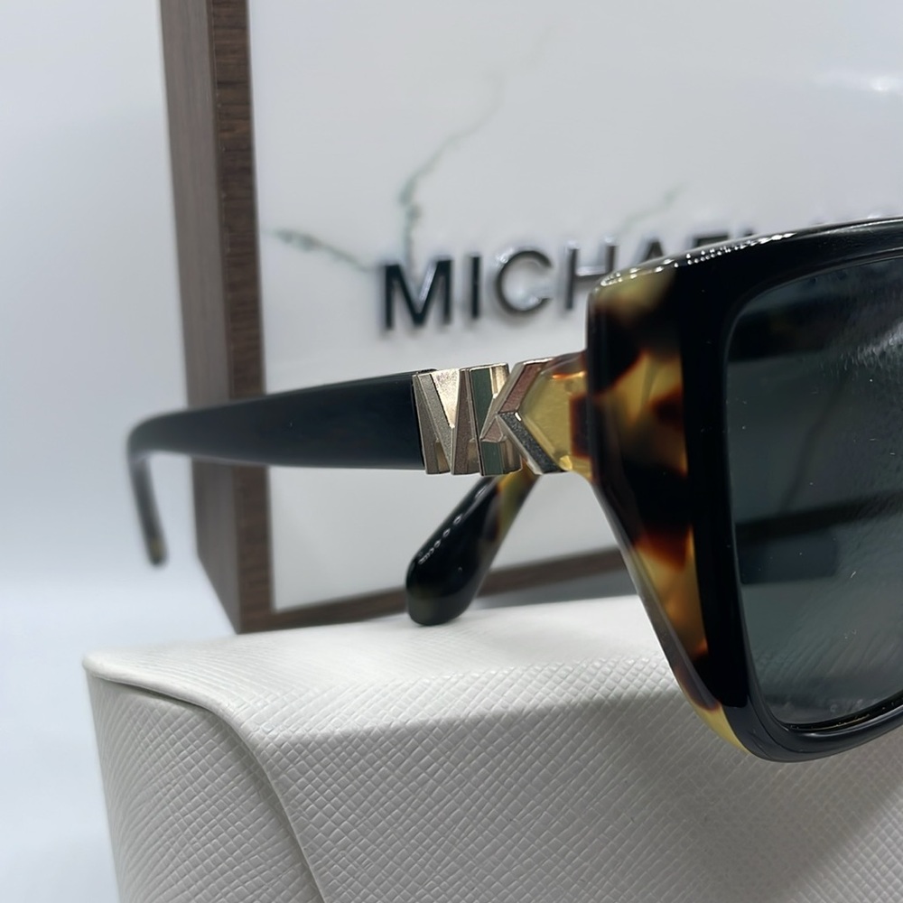 Authentic Michael Kors Sunglasses 
NEW MK 2199 - Picture 2 of 2